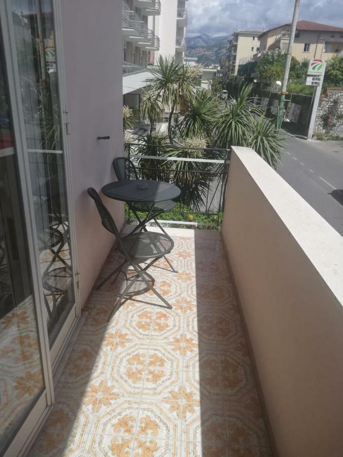 Maison Flavia ซอร์เรนโต ภายนอก รูปภาพ